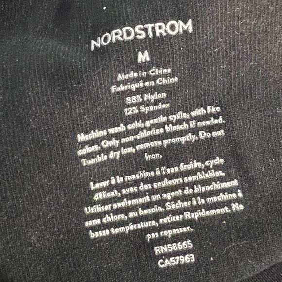 NWOT NORDSTROM Bare Convertible Strapless Bandeau Bra in Black (M) - Picture 10 of 14